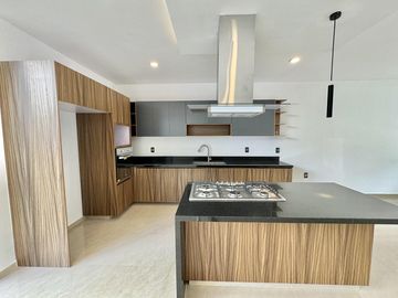 Casa en venta en Valle Imperial, Zapopan, Jal.