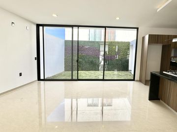Casa en venta en Valle Imperial, Zapopan, Jal.