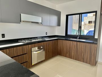 Casa en venta en Valle Imperial, Zapopan, Jal.