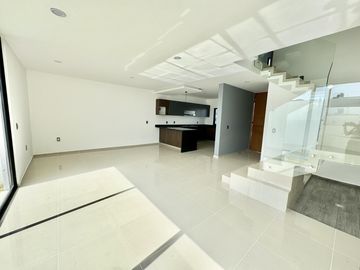 Casa en venta en Valle Imperial, Zapopan, Jal.