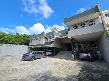 Casa de lujo en Venta Puerto Juárez en Cancún  frente al Mar,  8 recámaras