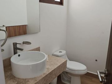 CASA EN VENTA FRACCIONAMIENTO AUREA ZIBATA