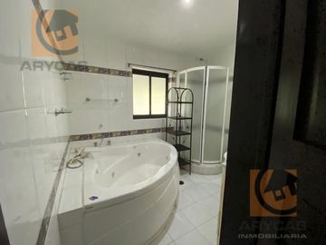 Casa en venta o renta en Club de Golf Vallescondido