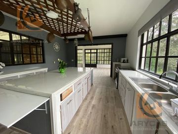 Casa en venta o renta en Club de Golf Vallescondido