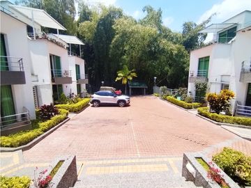 Se Vende Casa en Condominio en el Norte de Armenia, Barrio Providencia