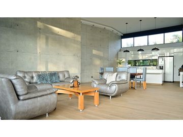 Casa campestre en condominio para la venta en Cerritos, Pereira!!!