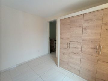 CASA EN VENTA PALMIRA BARRIO TULIPANES DE LA ITALIA AMPLIA  