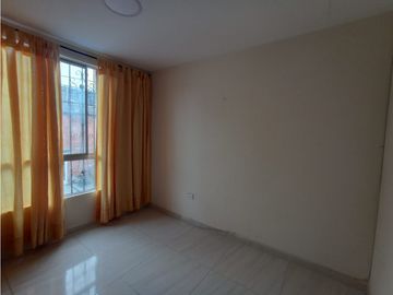 CASA EN VENTA PALMIRA BARRIO TULIPANES DE LA ITALIA AMPLIA  