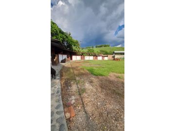SE VENDE FINCA EN ANDALUCIA VALLE.
