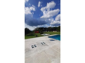 SE VENDE FINCA EN ANDALUCIA VALLE.