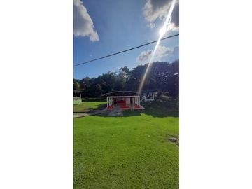 SE VENDE FINCA EN ANDALUCIA VALLE.