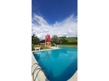 SE VENDE FINCA EN ANDALUCIA VALLE.