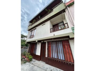 SE VENDE CASA DUPLEX EN DOSQUEBRADAS EN EL CAMPESTRE