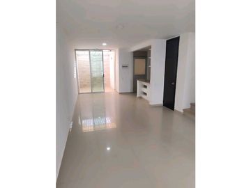 VENTA DE CASA EN CONJUNTO CERRADO DE VILLA CAMPESTRE