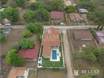 VENDO CASA CON PISCINA EN CORONADO (6)