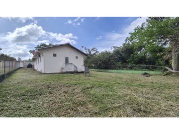 988 MTS - VENTA de CASA CAMPESTRE en CAPIRA SAJALICES - LH