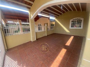 VENTA de CASA REMODELADA en SAN ANTONIO | 5REC - LH