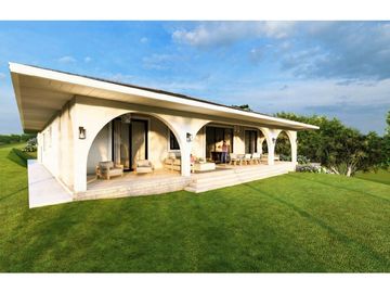 Venta de casa y lotes en Lucero Golf & Country Club, Boquete
