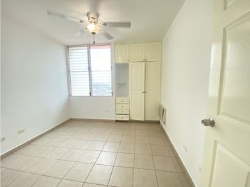 Oportunidad - VENTA de Apartamento en PH BLUE TOWER MIRAFLORES - LH