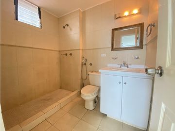 Oportunidad - VENTA de Apartamento en PH BLUE TOWER MIRAFLORES - LH