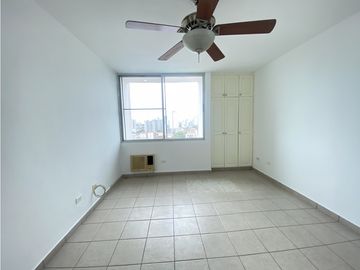Oportunidad - VENTA de Apartamento en PH BLUE TOWER MIRAFLORES - LH