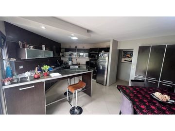 VENDE CASA EN DALVIAN barrio privado