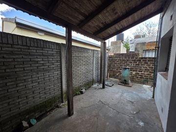 Casa en venta en Burzaco Este