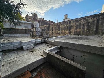 Departamento Tipo Casa en venta en Lanus Oeste