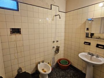Departamento Tipo Casa en venta en Lanus Oeste