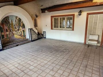 Casa estilo Andaluz Parque Patricios