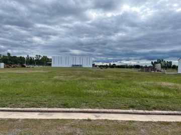LOTE DE 5706M2 EN EL POLIGONO INDUSTRIAL MALAGUEÑO