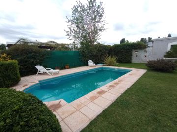 SE VENDE CASA AMOBLADA EN VISTALBA, lujan de cuyo