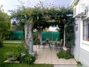 SE VENDE CASA AMOBLADA EN VISTALBA, lujan de cuyo