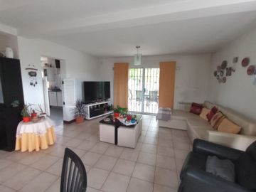 SE VENDE CASA AMOBLADA EN VISTALBA, lujan de cuyo