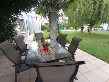 SE VENDE CASA AMOBLADA EN VISTALBA, lujan de cuyo