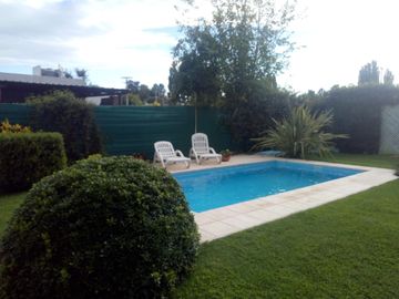 SE VENDE CASA AMOBLADA EN VISTALBA, lujan de cuyo