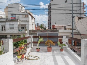 PH EN VENTA 7 ambientes en Monte Castro
