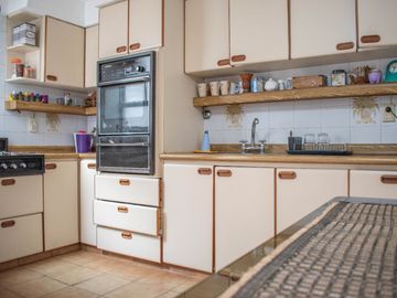 PH EN VENTA 7 ambientes en Monte Castro