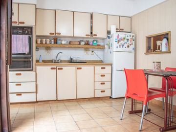 PH EN VENTA 7 ambientes en Monte Castro