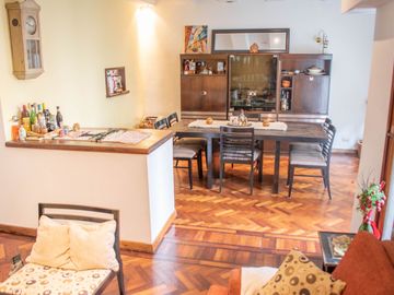 PH EN VENTA 7 ambientes en Monte Castro