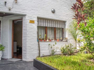 PH EN VENTA 7 ambientes en Monte Castro