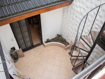 PH EN VENTA 7 ambientes en Monte Castro