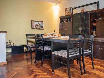 PH EN VENTA 7 ambientes en Monte Castro