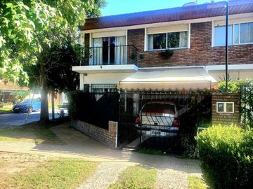 VENTA- PH 5 AMBIENTES-PATIO-COCHERA- OLIVOS