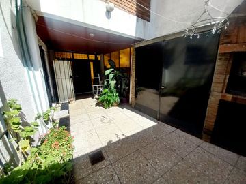 VENTA- PH 5 AMBIENTES-PATIO-COCHERA- OLIVOS