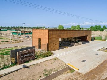 Casa en Venta - Bº La Quebrada - Lujan De Cuyo