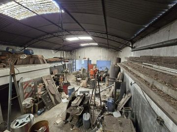 VENTA GALPÓN 479m2 AVELLANEDA