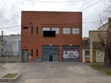 Local o Depósito en Venta La Plata sobre Avenida
