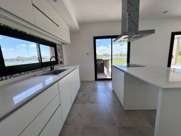 Casa en venta Magallanes Pueblos del Plata