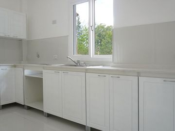 Casa en VENTA Ruta 2 km 52 con quincho y pileta